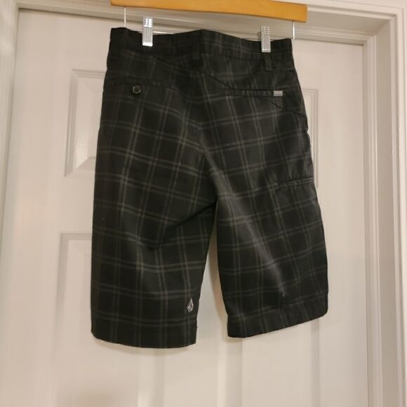 Volcom frickin plaid chino shorts size 12 - Picture 2 of 5